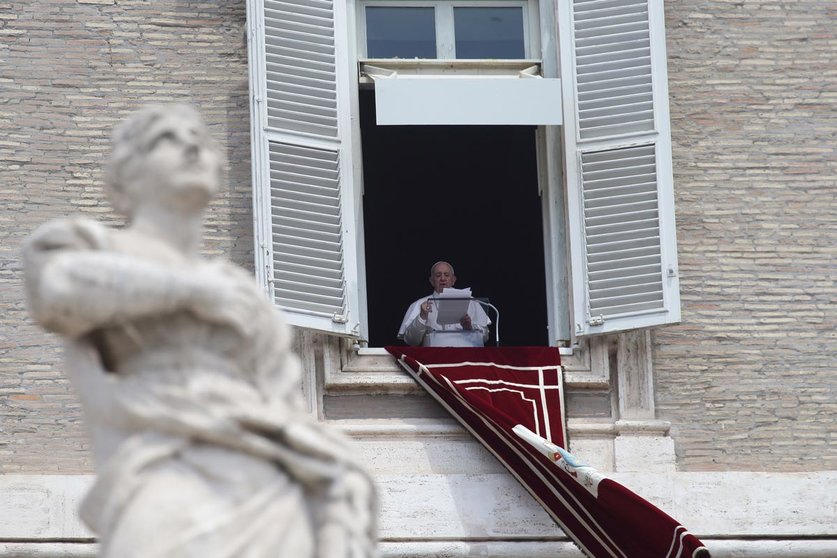 04 July 2021, Vatican, Vatican City: Pope Francis delivers the Angelus prayer from the window overlooking St. Peter's Square at the Vatican. Photo: Evandro Inetti/ZUMA Wire/dpa