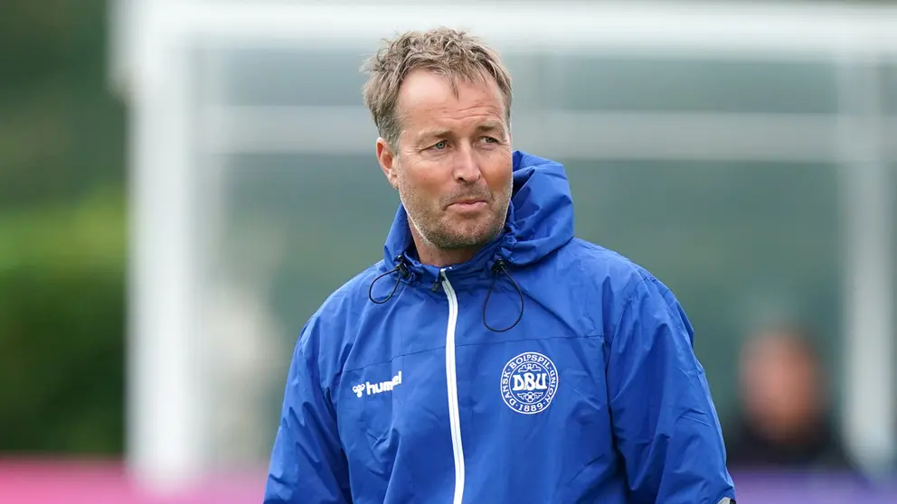 06 July 2021, United Kingdom, London: Denmark manager Kasper Hjulmand leads a training session of Denmark national team at Enfield Training Centre, ahead of the UEFA EURO 2020 Semi-Final soccer match against England. Photo: Mike Egerton/PA Wire/dpa