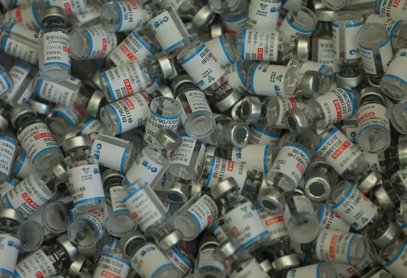 05 July 2021, Sri Lanka, Colombo: Vials of the China's Sinopharm Coronavirus (Covid-19) vaccine are seen on sri Lankan Army Medical Corps vaccine center at a public park in Colombo. Photo: Pradeep Dambarage/ZUMA Wire/dpa