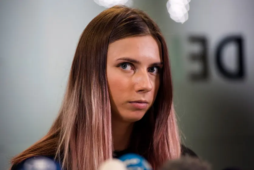 05 August 2021, Poland, Warsaw: Belarusian sprinter Krystsina Tsimanouskaya speaks during a press conference in Warsaw after arriving on Wednesday evening. Timanovskaya was allegedly kidnapped by the Belarusian authorities in Tokyo in an attempt to force her to fly back to Belarus from the Olympic Games following comments she had made on social media criticizing the Belarusian coaches. Photo: Attila Husejnow/SOPA Images via ZUMA Press Wire/dpa