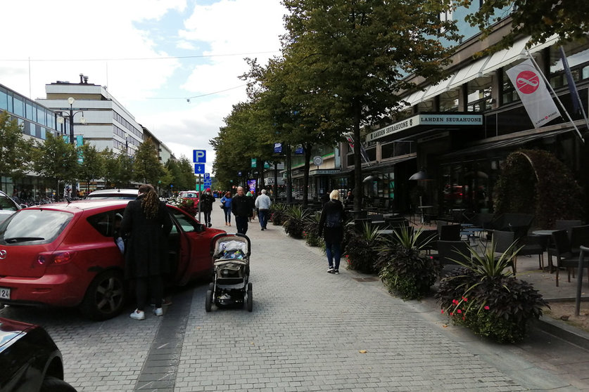 People walking through the center of the Finnish city of Lahti. Photo: Foreigner.fi.