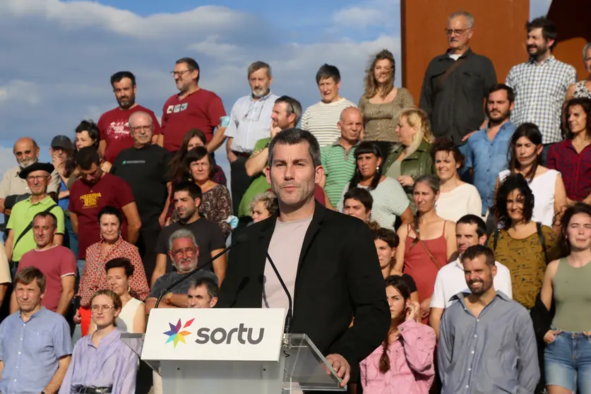 20 October 2021, Spain, San Sebastian: Arkaitz Rodriguez, Secretary General of Sortu Basque socialist political party speaks during a gathering held on the 10th anniversary of the definitive cessation of ETA's armed activity. Photo: Javi Colmenero/EUROPA PRESS/dpa.