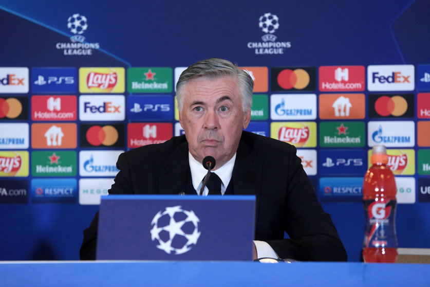 20 October 2021, Ukraine, Kyiv: Real Madrid head coach Carlo Ancelotti attends a press conference following the UEFA Champions League Group D soccer match against Shakhtar Donetsk. Photo: -/Ukrinform/dpa