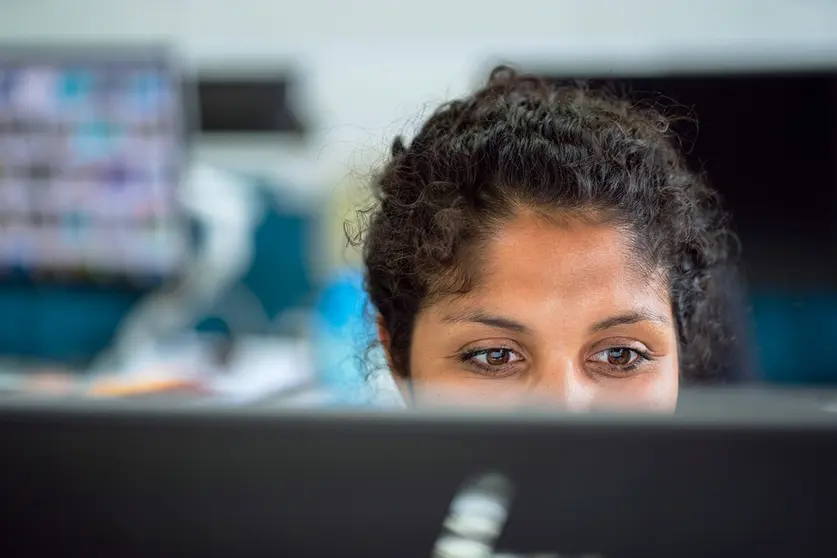 Woman laptop computer work by Pixabay.