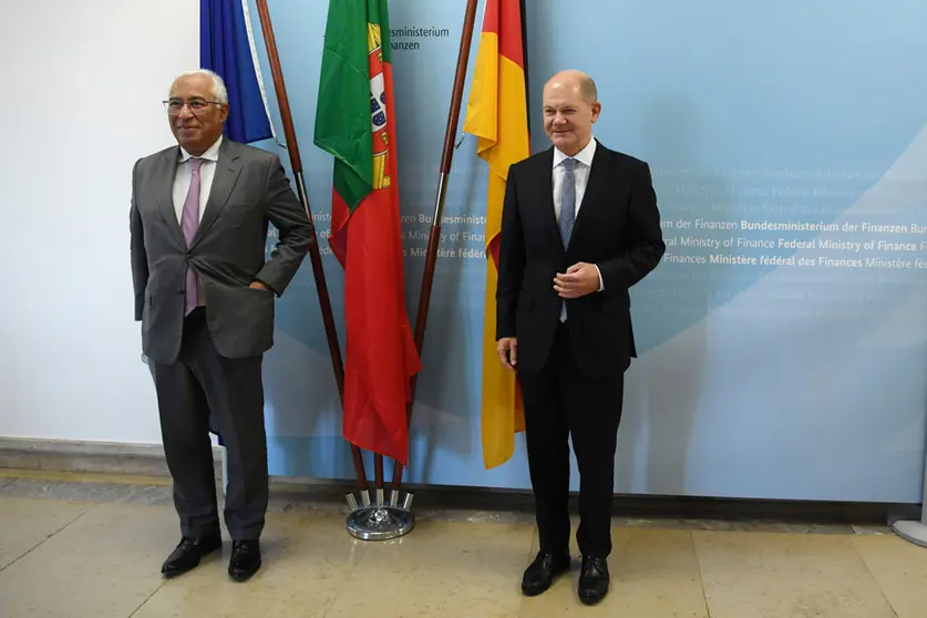 10 November 2021, Berlin: German Finance Minister and candidate of the Social Democratic Party (SPD) for Chancellor, Olaf Scholz, receives Portugal's Prime Minister Antonio Costa for talks. Photo: Annegret Hilse/Reuters/Pool/dpa.