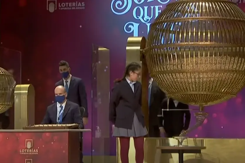 A moment of the 2020 Christmas Lottery draw. Image: Youtube screenshot.