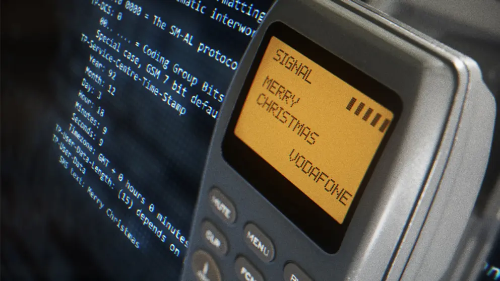 SCREENSHOT - An undated shot of the text message "Merry Christmas" on the display of a mobile phone logged into the Vodafone mobile network, 14 letters that marked the beginning of the mobile phone age a mobile phone of a Vodafone employee on December 3, 1992. Photo: Vodafone/dpa - ATTENTION: editorial use only in connection with the latest coverage and only if the credit mentioned above is referenced in full.