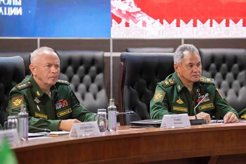 FILED - Alexander Fomin (L), Russian Deputy Minister of Defence, and Russian Defence Minister Sergey Shoygu, hold a meeting with Khalid bin Salman Al Saud (L), Deputy Defence Minister of Saudi Arabia (not pictured) on the sidelines of the International Military Technical Forum Army-2021. Photo: -/Saudi Press Agency/dpa.