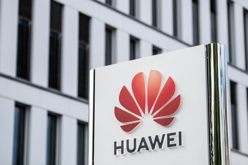 FILED - 18 August 2020, North Rhine-Westphalia, Duesseldorf: View of the Huawei Germany headquarters in Duesseldorf. Chinese technology company Huawei expects sales to fall by almost 30 per cent in 2021. Photo: Marius Becker/dpa.
