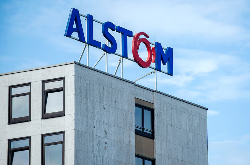 FILED - 30 March 2017, Lower Saxony, Salzgitter: The logo of rail technology manufacturer Alstom is seen on top of its administration building. Alstom said on Tuesday that it has signed a 1.8-billion-euro (2.04-billion-dollar) framework contract with Norske Tog AS, a provider of transit services, to supply up to 200 Coradia Nordic regional trains in Norway. Photo: Hauke-Christian Dittrich/dpa.