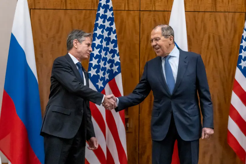 HANDOUT - 21 January 2022, Switzerland, Geneva: US Secretary of State Antony Blinken and Russian Foreign Minister Sergey Lavrov shake hands before their talks over Ukraine, in Geneva. Photo: Ronny Przysucha/US Department of State/dpa - ATTENTION: editorial use only and only if the credit mentioned above is referenced in full.