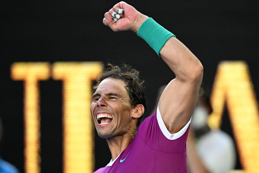 25 January 2022, Australia, Melbourne: Spanish tennis player Rafael Nadal celebrates after defeating Canada's Denis Shapovalov during their men's singles quarter-final tennis match on Day 9 of the 2022 Australian Open at Melbourne Park. Photo: Dean Lewins/AAP/dpa.