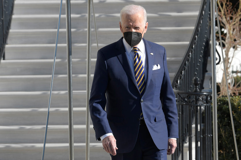 US President Joe Biden speaks with the media before departing to joint Base Andrews in route to Atlanta, at south Lawn/White House. Photo: Lenin Nolly/ZUMA Press Wire/dpa.