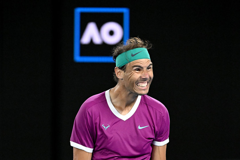 28 January 2022, Australia, Melbourne: Spanish tennis player Rafael Nadal celebrates after defeating Italy's Matteo Berrettini during their men's singles semifinal tennis match on Day 12 of the 2022 Australian Open at Melbourne Park. Photo: Dave Hunt/AAP/dpa.