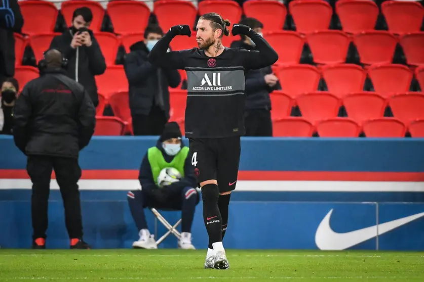 23 January 2022, France, Paris: Paris Saint-Germain's Sergio Ramos celebrates scoring his side's second goal during the French Ligue 1 soccer match between Paris Saint-Germain and Stade Reims at Parc des Princes stadium. Photo: Matthieu Mirville/ZUMA Press Wire/dpa.