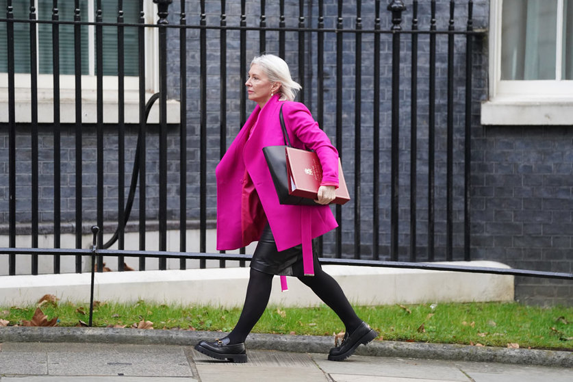 01 February 2022, United Kingdom, London: UK Culture Secretary Nadine Dorries arrives at Downing Street, for the government's weekly Cabinet meeting. Photo: Stefan Rousseau/PA Wire/dpa.