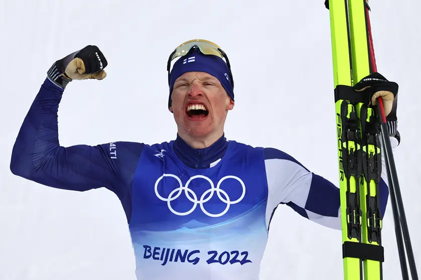 11 February 2022, China, Zhangjiakou: Finland's Iivo Niskanen cheers at the finish during the Men's Nordic Cross-Country skiing 15 km classic final at Zhangjiakou National Ski Jumping Centre during the Beijing 2022 Winter Olympic Games. Photo: Daniel Karmann/dpa.