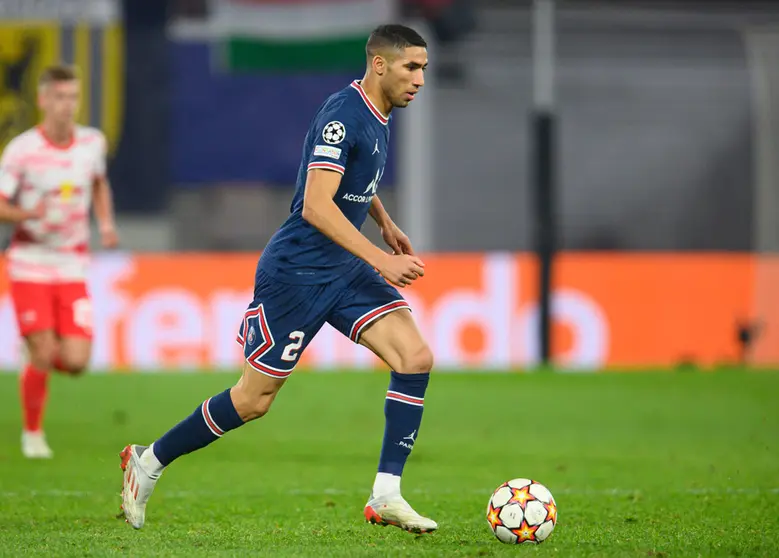 FILED - 03 November 2021, Saxony, Leipzig: Paris Saint-Germain's Achraf Hakimi in action during the UEFA Champions League Group A soccer match between RB Leipzig and Paris Saint-Germain at the Red Bull Arena. Photo: Robert Michael/dpa-Zentralbild/dpa.