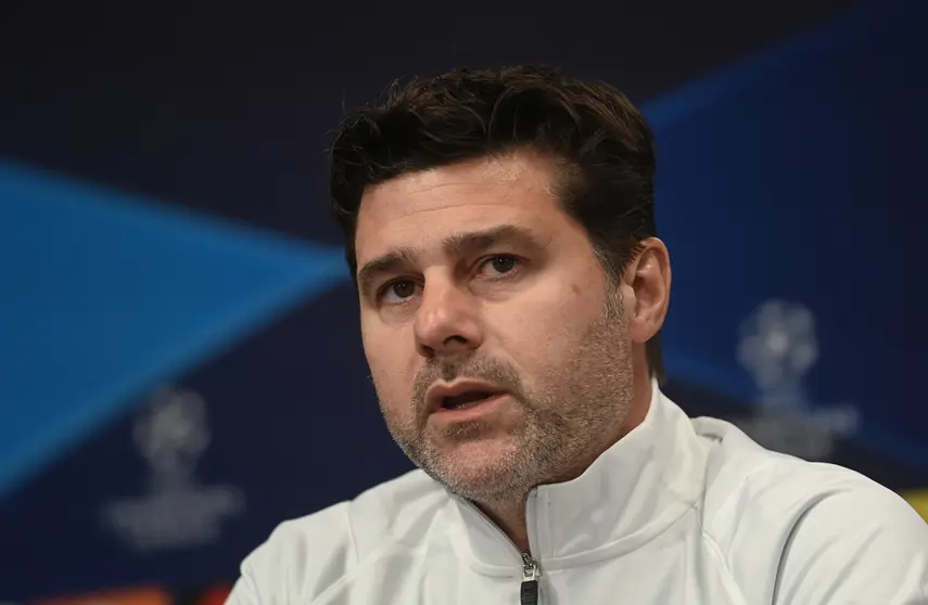 FILED - 02 November 2021, Saxony, Leipzig: Paris Saint-Germain coach Mauricio Pochettino speaks at the press conference before the UEFA Champions League soccer match between RB Leipzig and Paris Saint-Germain. Argentinian coach Mauricio Pochettino has criticized the referee of his team's match against Real Madrid and condemned the failure to use the video assistant referee (VAR) to cancel the first goal of the royal club. Photo: Hendrik Schmidt/dpa-Zentralbild/ZB.