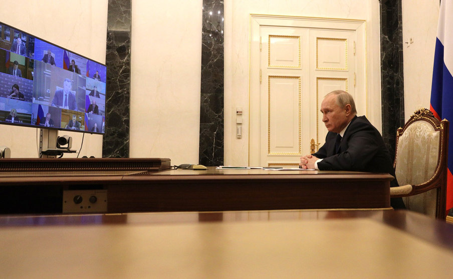 HANDOUT - 10 March 2022, Russia, Moscow: Russian President Vladimir Putin holds a meeting with members of the Government via videoconference. Photo: -/The Kremlin/dpa - ATTENTION: editorial use only and only if the credit mentioned above is referenced in full.