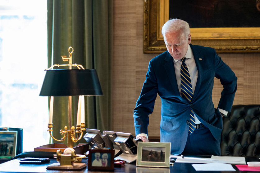 11 March 2022, US, Washington: US President Joe Biden holds a phone call with Ukrainian President Volodymyr Zelenskyy to discuss the ongoing crisis in Ukraine, from the White House. Photo: Adam Schultz/Planet Pix via ZUMA Press Wire/dpa.