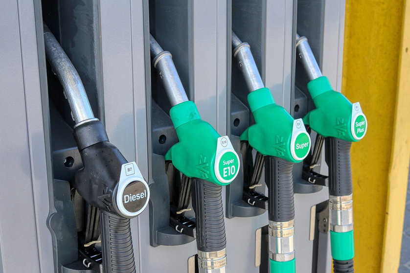 Fuel pumps at a gas station. Photo: Pixabay.