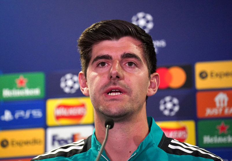 05 April 2022, United Kingdom, London: Real Madrid goalkeeper Thibaut Courtois speaks during a press conference at Stamford Bridge, ahead of Wednesday's UEFA Champions League quarter-final first leg soccer match against Chelsea. Photo: Jonathan Brady/PA Wire/dpa.
