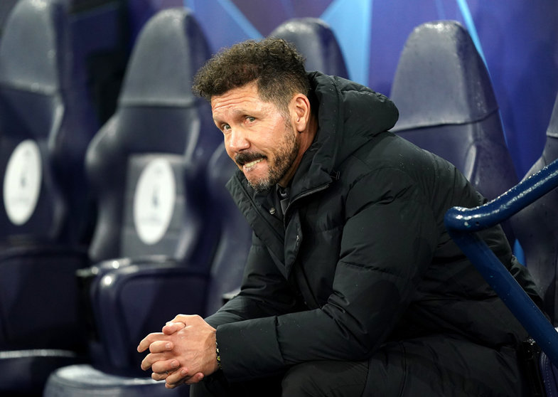 05 April 2022, United Kingdom, Manchester: Atletico Madrid manager Diego Simeone pictured prior to the start of the UEFA Champions League Quarter Final first leg soccer match between Manchester City and Atletico Madrid at the Etihad Stadium. Photo: Mike Egerton/PA Wire/dpa.