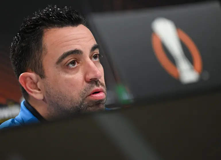 06 April 2022, Hessen, Frankfurt/Main: Barcelona head coach Xavi Hernandez speaks during a press conference ahead of Thursday's UEFA Europa League quarter-final first leg soccer match against Eintracht Frankfurt. Photo: Arne Dedert/dpa.