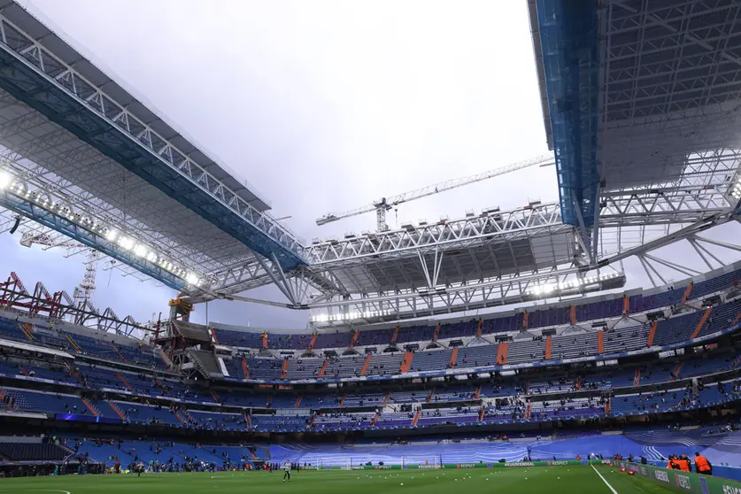 12 April 2022, Spain, Madrid: A general view of the hosting venue before the start of the UEFA Champions League Quarter-final second leg soccer match between Real Madrid CF and Chelsea FC at Santiago Bernabeu Stadium. Photo: Jonathan Moscrop/CSM via ZUMA Press Wire/dpa