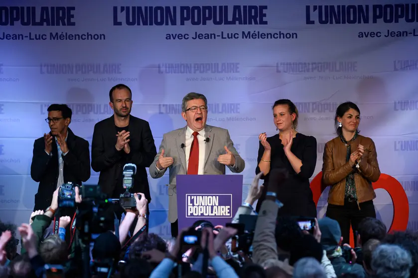 10 April 2022, France, Paris: French leftist party La France Insoumise (LFI) presidential candidate Jean-Luc Melenchon speaks to his party supporters at the Cirque d'Hiver Bouglione. Photo: Julien Mattia/Le Pictorium Agency via ZUMA/dpa.