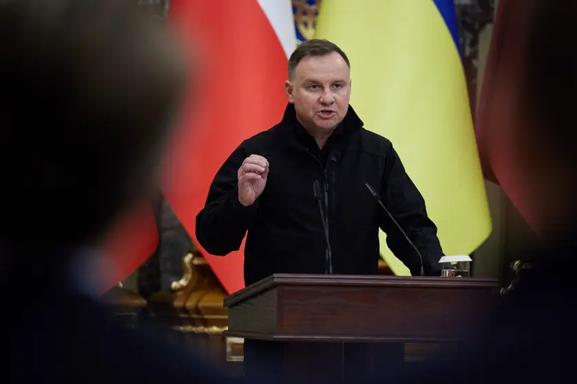 14 April 2022, Ukraine, Kyiv: Poland's President Andrzej Duda, speaks at a joint press conference with Lithuania's President Gitanas Nauseda, Ukraine's President Volodymyr Zelensky, Latvia's President Egils Levits and Estonia's President Alar Karis during a visit to show support for Ukraine against the Russian aggression. Photo: -/Ukrainian Presidency/dpa - ATTENTION: editorial use only and only if the credit mentioned above is referenced in full.