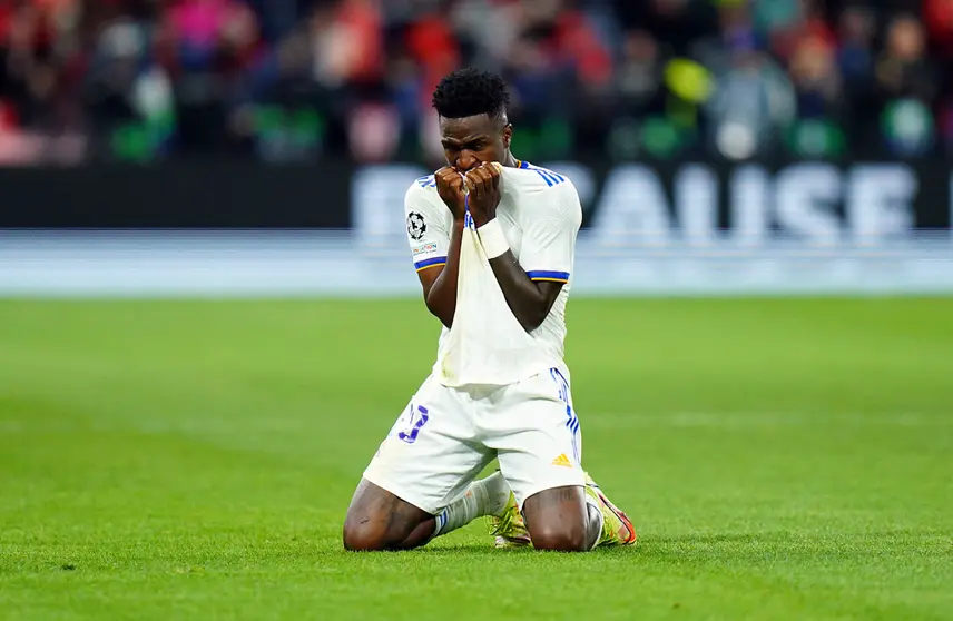 28 May 2022, France, Paris: Real Madrid's Jose Vinicius Junior reacts after the final whistle of the UEFA Champions League final soccer match between Liverpool FC and Real Madrid CF at the Stade de France. Photo: Adam Davy/PA Wire/dpa.