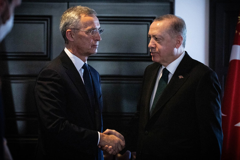 FILED - 11 March 2022, Turkey, Antalya: NATO Secretary General Jens Stoltenberg meets with Turkish President Recep Tayyip Erdogan at the Antalya Diplomacy Forum. Photo: -/NATO/dpa - ATTENTION: editorial use only and only if the credit mentioned above is referenced in full.