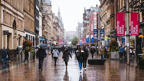 Glasgow-people-crowd