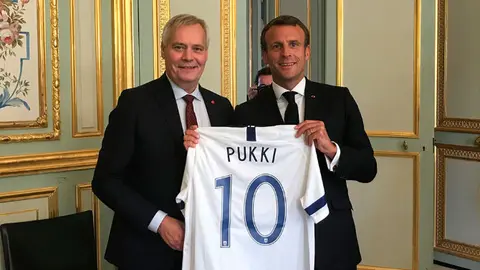Rinne-Macron-Pukki-Shirt