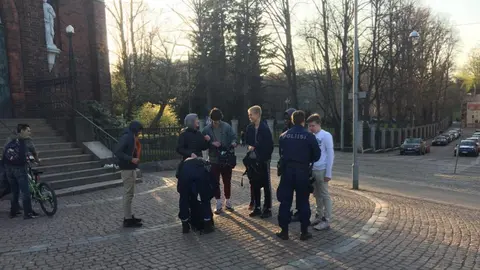 Police-control-alcohol-Helsinki-by-Helsingin-Poliisi