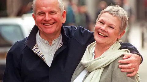 English actor Ian Holm and actress Judi Dench pose for a photograph. Photo: Stefan Rousseau/dpa.
