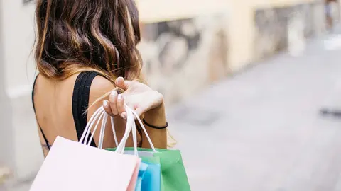 Woman-shopping-bags