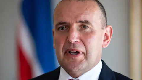 Gudni Thorlacius Johannesson, President of Iceland, speaks during a press conference. Photo: Bernd von Jutrczenka/dpa.
