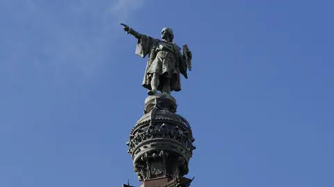 Christopher-Columbus-statue-in-Barcelona.