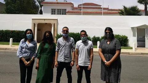 The CEO of Akademia Scandinavia, Omaima Tebtob, with four students in front of the Finnish Embassy in Rabat. Photo: Akademia Scandinavia