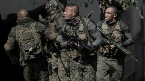 27 August 2020, Brazil, Rio de Janeiro: Brazilian special police forces take part in a raid against the drug gangs in Favela neighbourhood which is considered as one of the most dangerous spots in the city of Rio de Janeiro. Photo: Gabriel de Paiva/dpa.