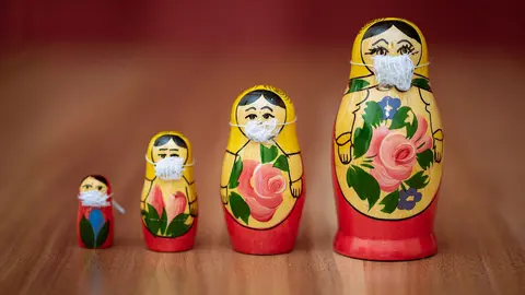 Matrioshka-quarantine-mask-dolls-russian