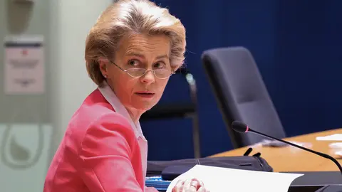 FILED - 02 October 2020, Belgium, Brussels: European Commission President Ursula von der Leyen attends the second day of the EU summit. EU Commission President Ursula von der Leyen has entered self-quarantine after recently coming into contact with a person with Covid-19, she wrote on Twitter on Monday. Photo: Chr.Dogas/European Council.
