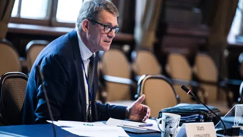 Minister-of-Finance-Matti-Vanhanen-by-Laura-Kotila-Vnk