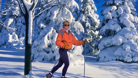 Woman-skiing