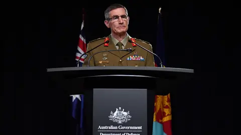 19 November 2020, Australia, Canberra: Angus Campbell, Chief of the Australian Defence Forces, delivers findings of the investigation report on the Afghanistan mission. A landmark report has shed light on alleged war crimes by Australian troops serving in Afghanistan. Photo: Mick Tasikas/AAP/dpa