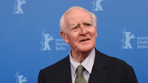 FILED - 18 February 2016, Berlin: British author John le Carre attends the 66th Berlin International Film Festival. The British writer is dead. David Cornwell, better known by his pen name John le Carre has died at the age of 89, his agent confirmed on Sunday night. Photo: Jens Kalaene/dpa-Zentralbild/dpa.