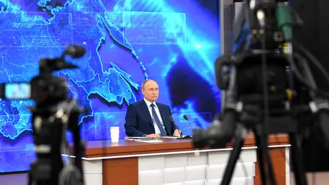 FILED - 17 December 2020, Russia, Moscow: Russian President Vladimir Putin speaks during his 16th annual press conference with regional and international media via videoconference. Photo: -/Kremlin /dpa - ATTENTION: editorial use only and only if the credit mentioned above is referenced in full